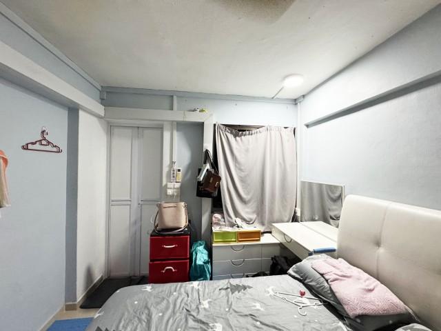 HDB Apartment for Sale: D14, 400302