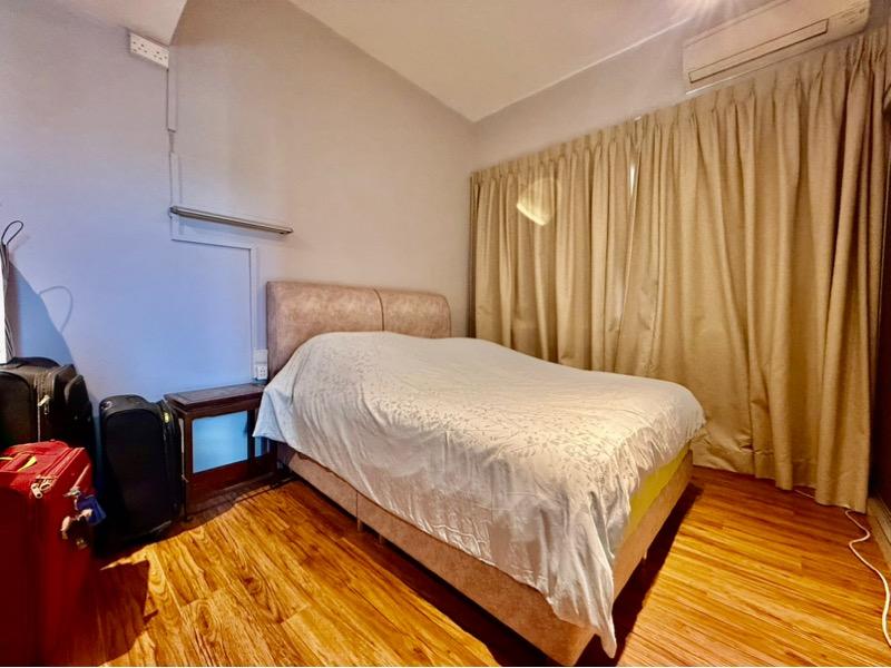 Peakview Estate Semi-Detached House For Sale, $5,200,000, 5 Bed 3 Bath 3,588 sqft $1,577.00 psf