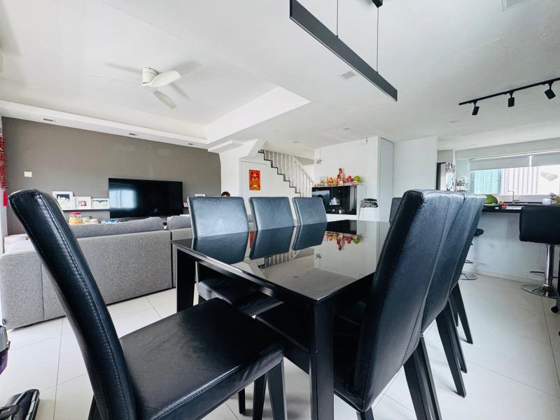 Prop-GPT: Apartment: D21 Upper Bukit Timah Sherwood Towers