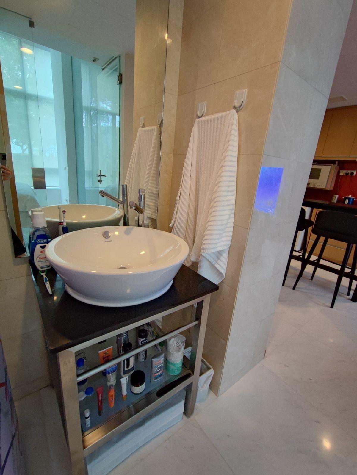 Vida Condominium For Sale, $1,150,000, 1 Bed 1 Bath 517 sqft $2,224.00 psf