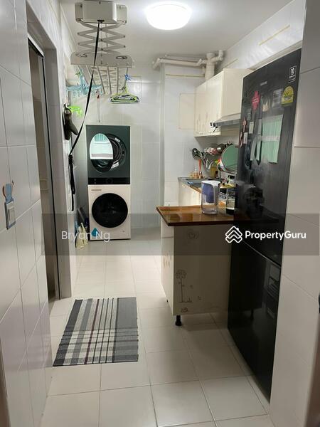 HDB Flat for Sale: Pasir Ris, D18, 512527