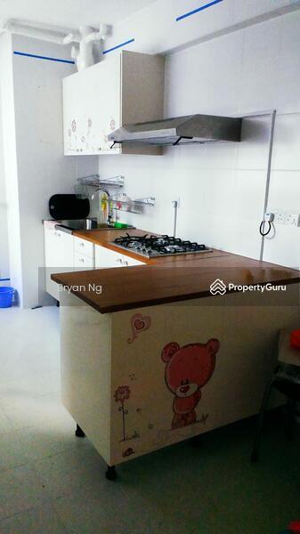 HDB Flat for Sale: Pasir Ris, D18, 512527