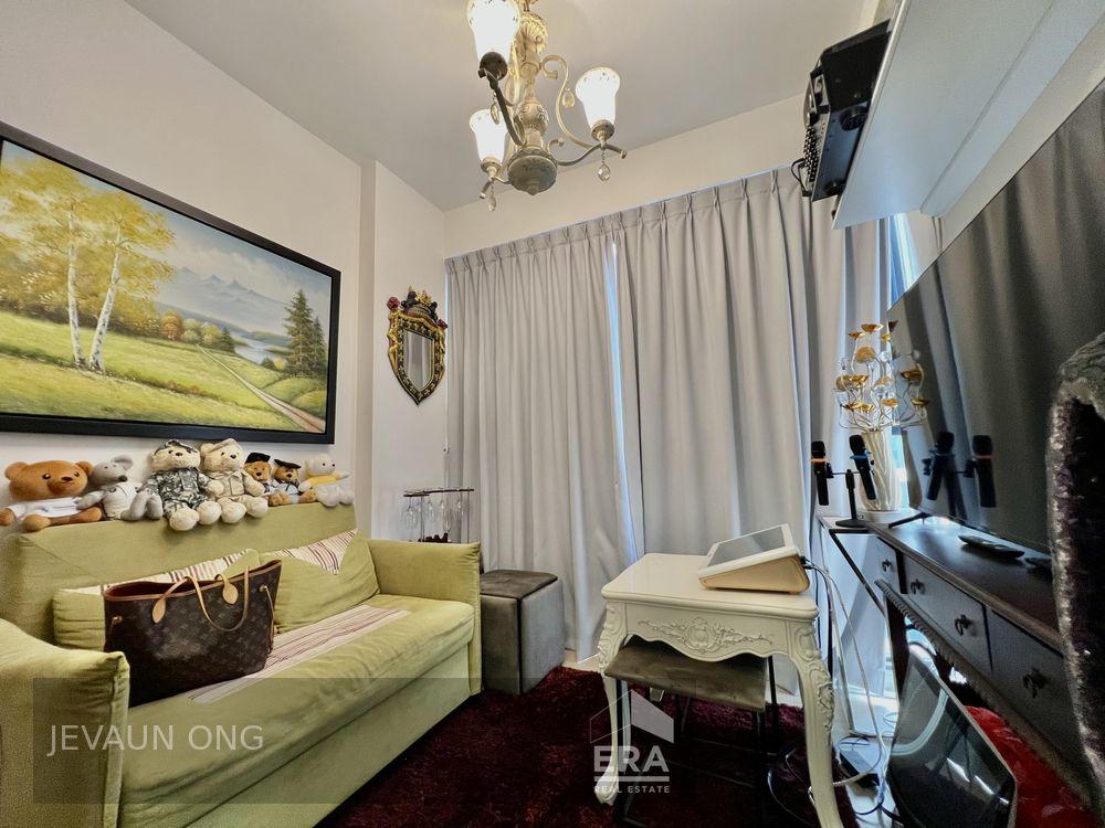 Spacious and Luxurious 5 Bed 4 Bath. Newly Renovated. Sincere Seller