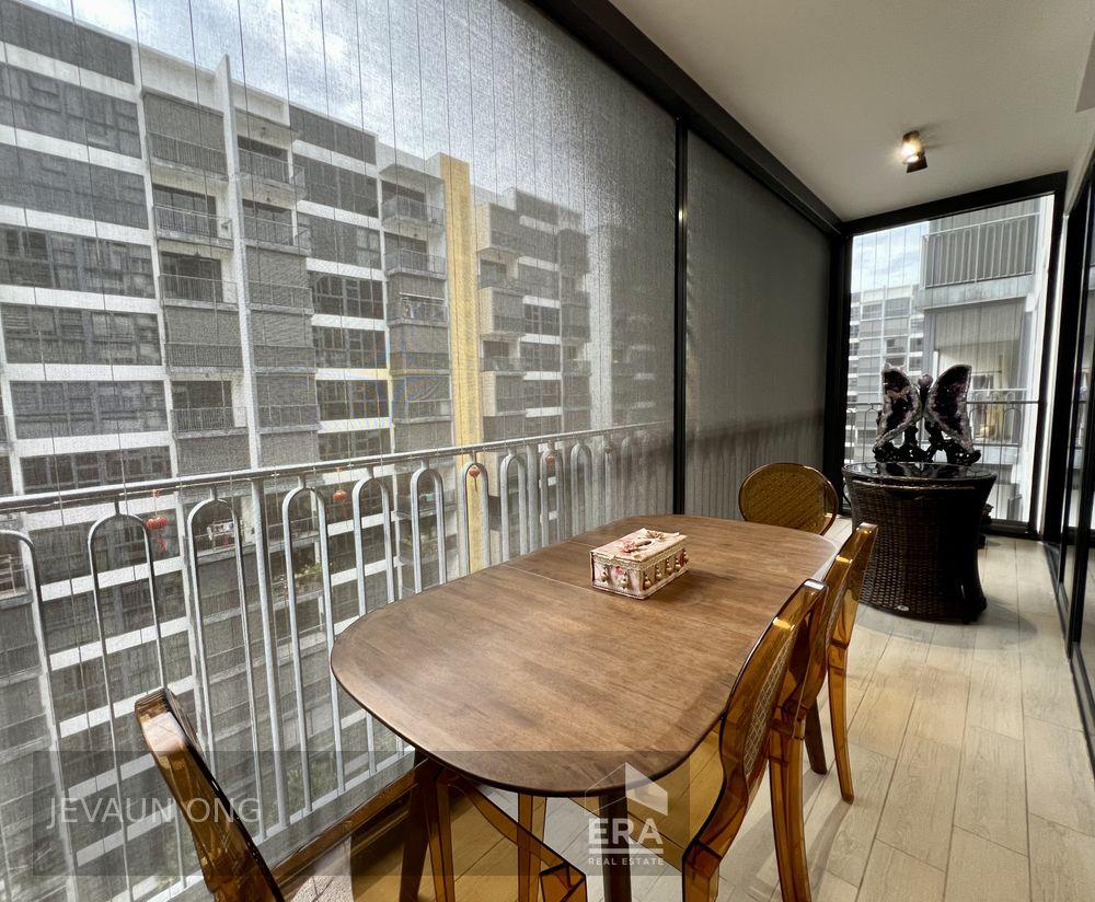 Spacious and Luxurious 5 Bed 4 Bath. Newly Renovated. Sincere Seller