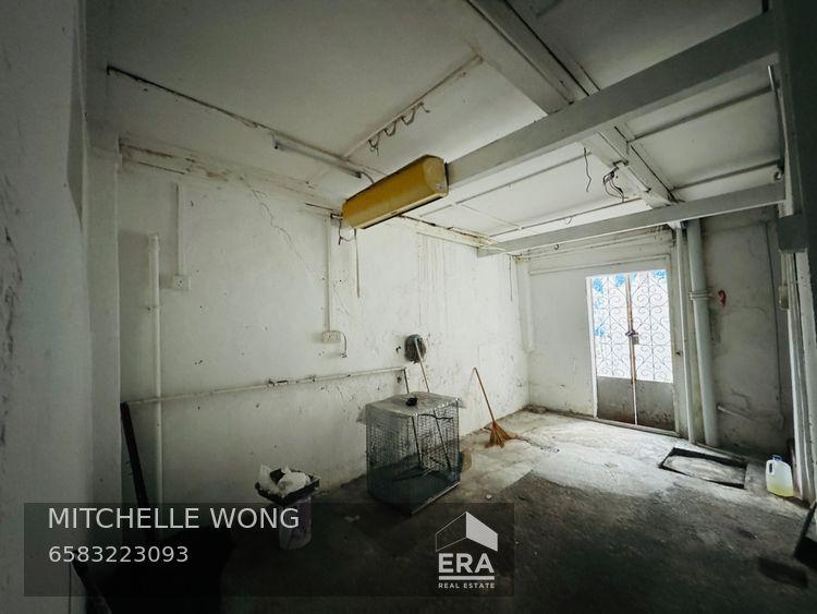 Prop-GPT: Corner Terrace: D15 Joo Chiat 166 Ceylon Road