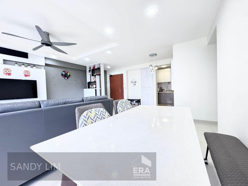 HDB - 3 room for Sale: Segar Road, Bukit Panjang, D23, 673546