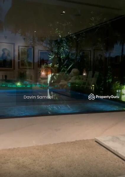 Prop-GPT: Detached: D04  Cove drive