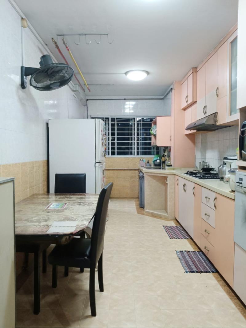 HDB Apartment for Sale: Yishun, D27, 760861
