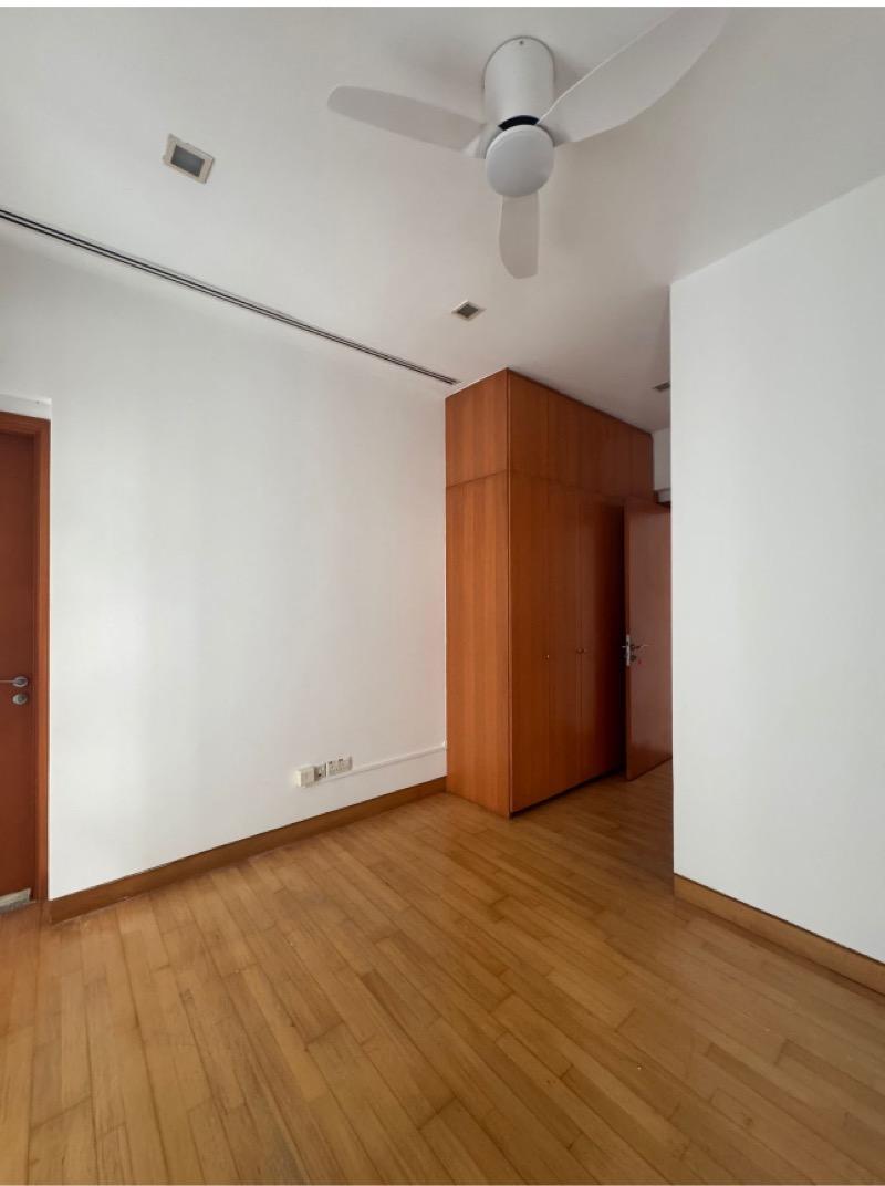 Condominium for Sale: Cairnhill, D09, 229717