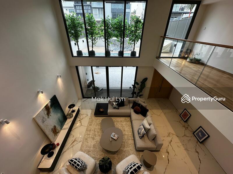 Prop-GPT: Terrace: D19 Serangoon Brand New 2.5 Storey Inter-Terrace in Serangoon Gardens