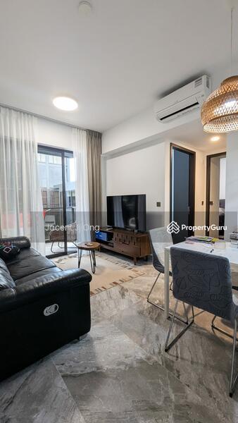Prop-GPT: Condominium: D27 Yishun The Commodore