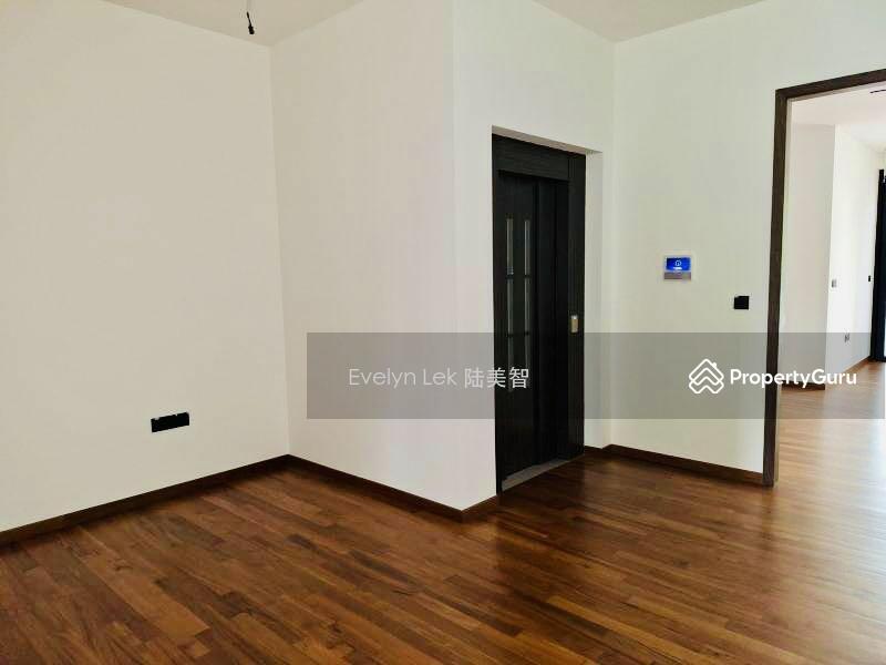 Corner Terrace for Sale: Holland, D10, 276876