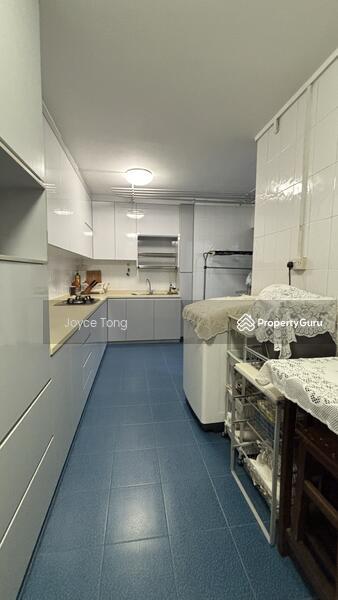 555 Jurong West Street 42