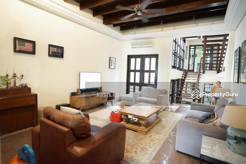 Conservation Home for Sale: Cairnhill, D09, 229000