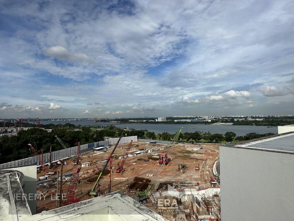 Fabulous Pool and Greenery Facing