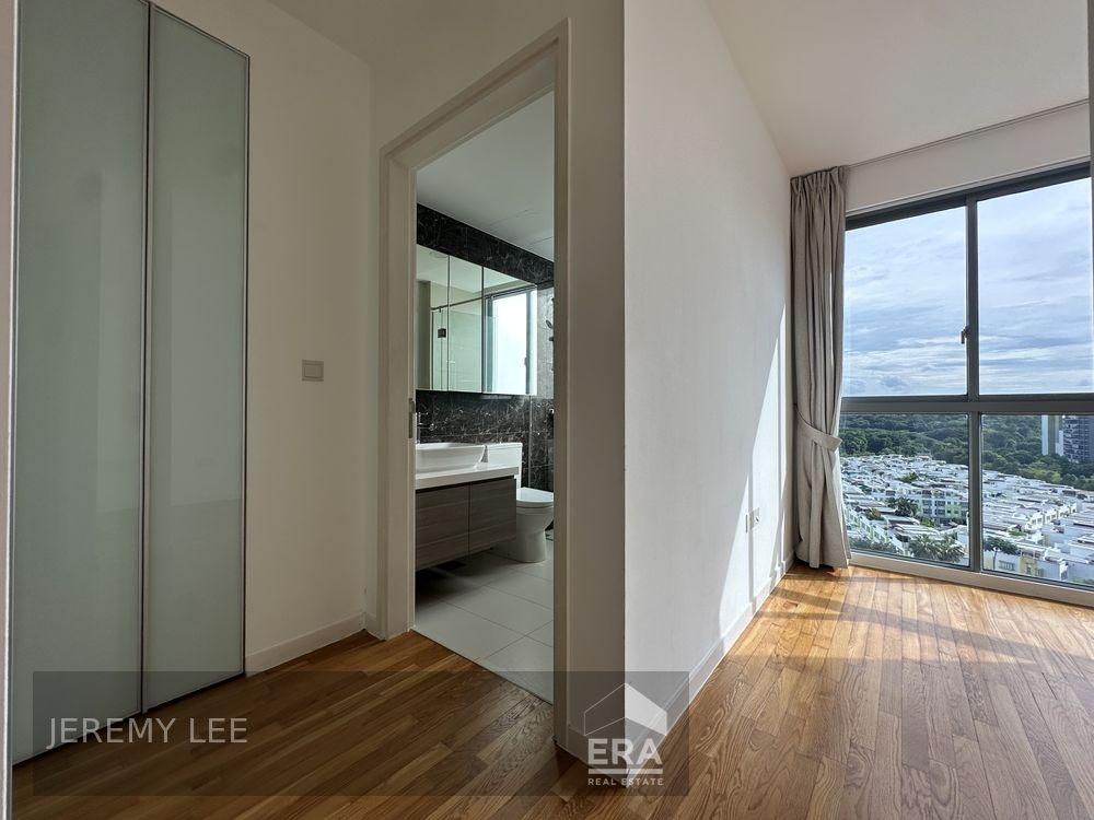 Fabulous Pool and Greenery Facing