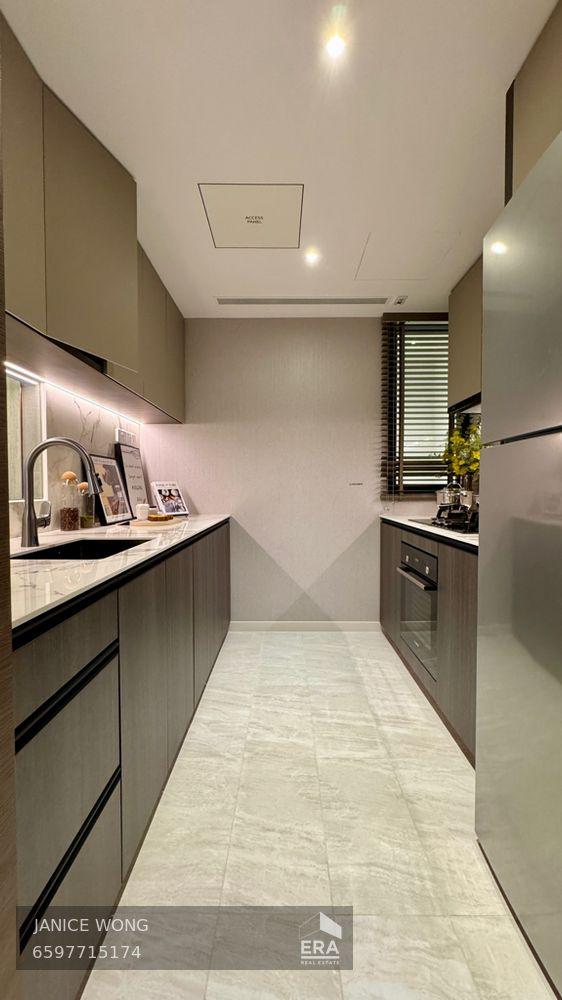 Top Q4 2025. D15 Freehold. Limited Units Left.