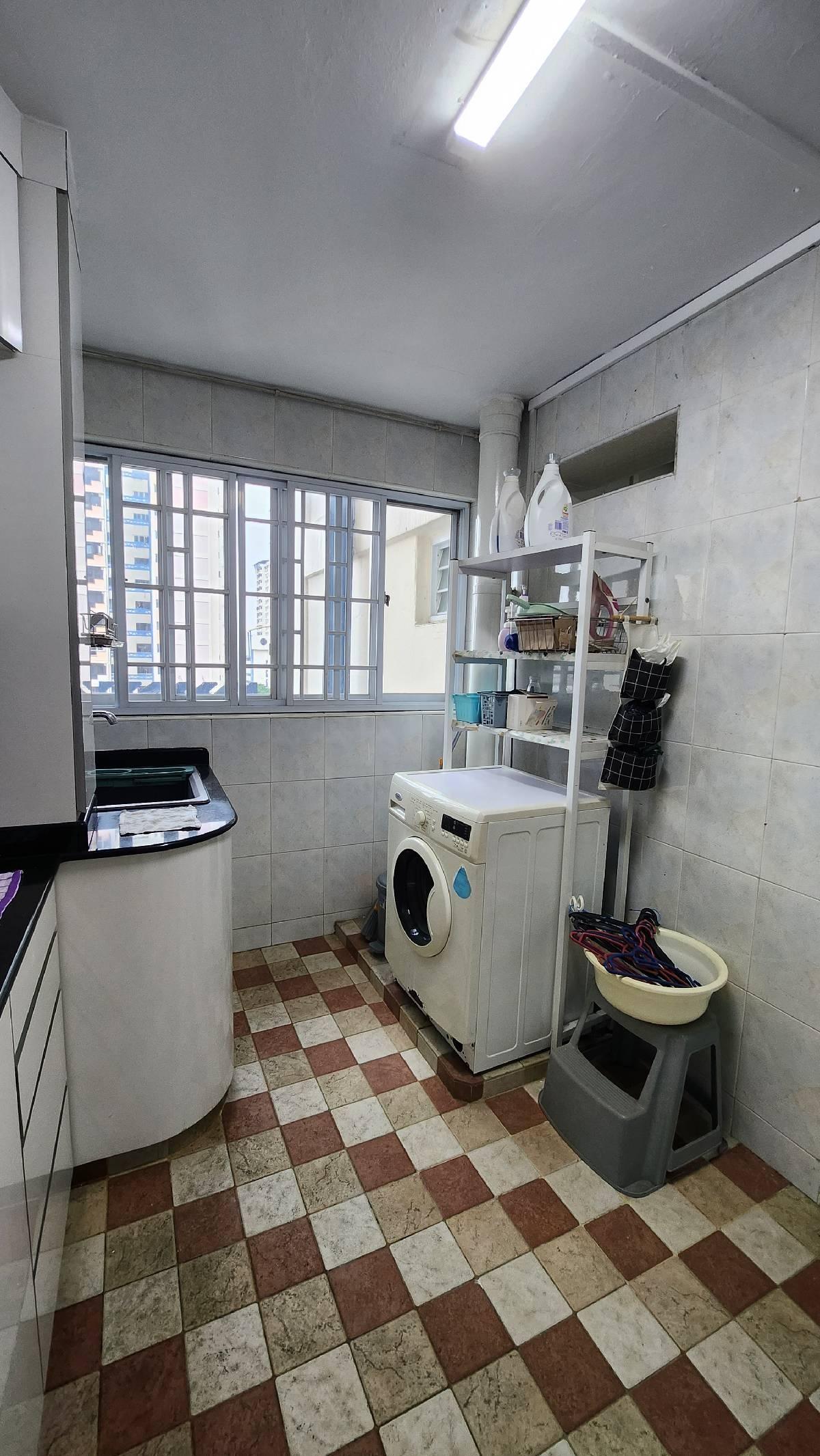 95 Whampoa Drive HDB Apartment For Sale, $598,000, 3 Bed 2 Bath 980 sqft $610.00 psf