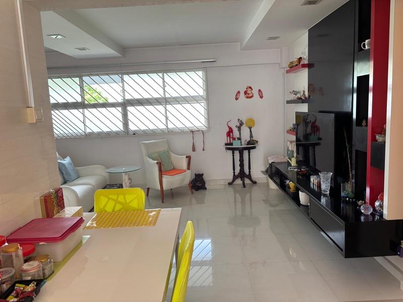 HDB Apartment for Sale: Simei, D18, 520133