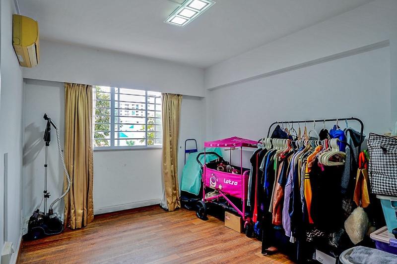 HDB Apartment for Sale: Yishun, D27, 760756