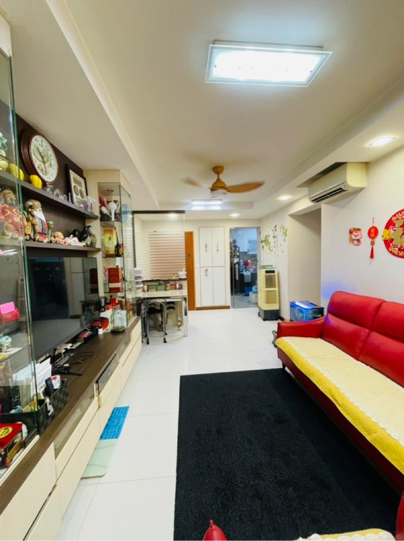 Prop-GPT: HDB Apartment: D23 Bukit Panjang 546C Segar Road