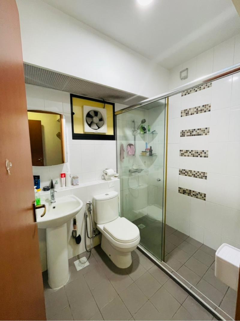 546C Segar Road HDB Apartment For Sale, $630,000, 3 Bed 2 Bath 990 sqft $636.00 psf