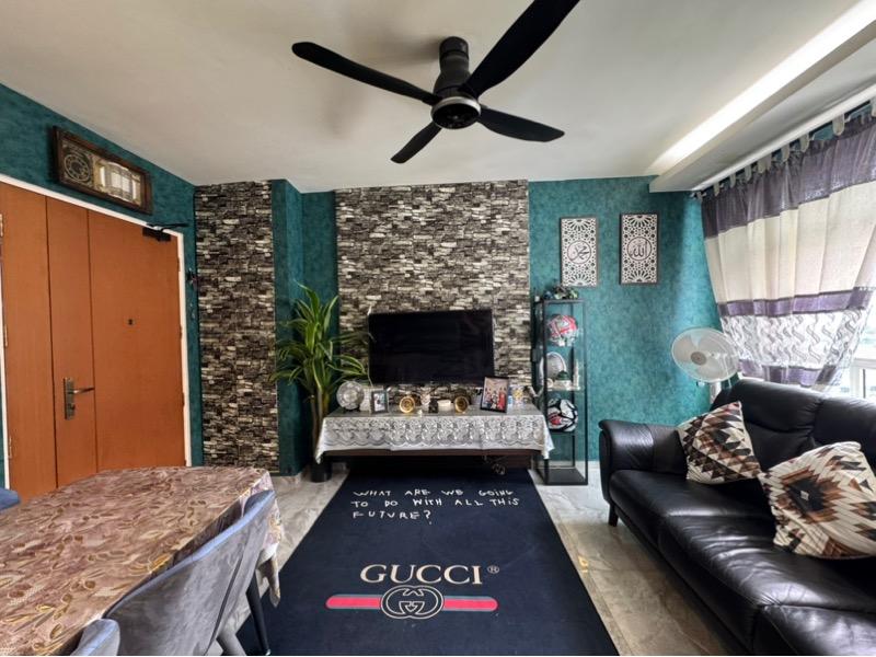 107C Canberra Street HDB Apartment For Sale, $560,000, 2 Bed 2 Bath 721 sqft $777.00 psf