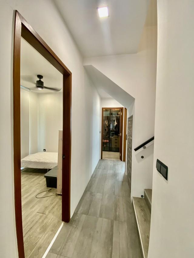 Meridian 38 Apartment For Sale, $2,500,000, 3 Bed 2 Bath 1,367 sqft $1,829.00 psf