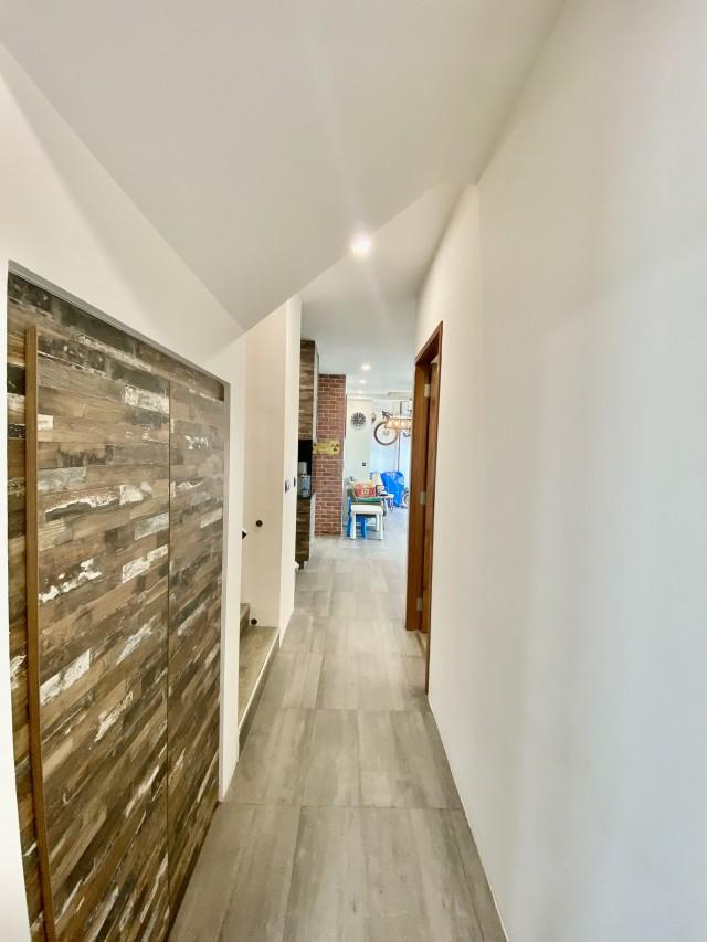 Meridian 38 Apartment For Sale, $2,500,000, 3 Bed 2 Bath 1,367 sqft $1,829.00 psf