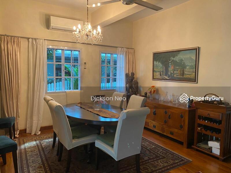 Semi-Detached for Sale: Holland, D10, 278628