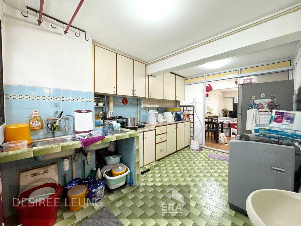 HDB - 2 room for Sale: Kallang Bahru, Whampoa, D12, 330064