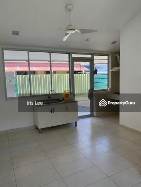 Ponggol Seventeenth Avenue