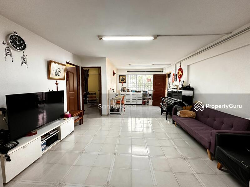 Prop-GPT: HDB Flat: D23 Bukit Batok 134 Bukit Batok West Avenue 6