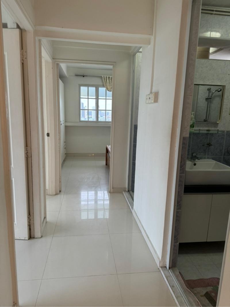 193 Lorong 4 Toa Payoh HDB Apartment For Sale, $700,000, 4 Bed 2 Bath 904 sqft $774.00 psf