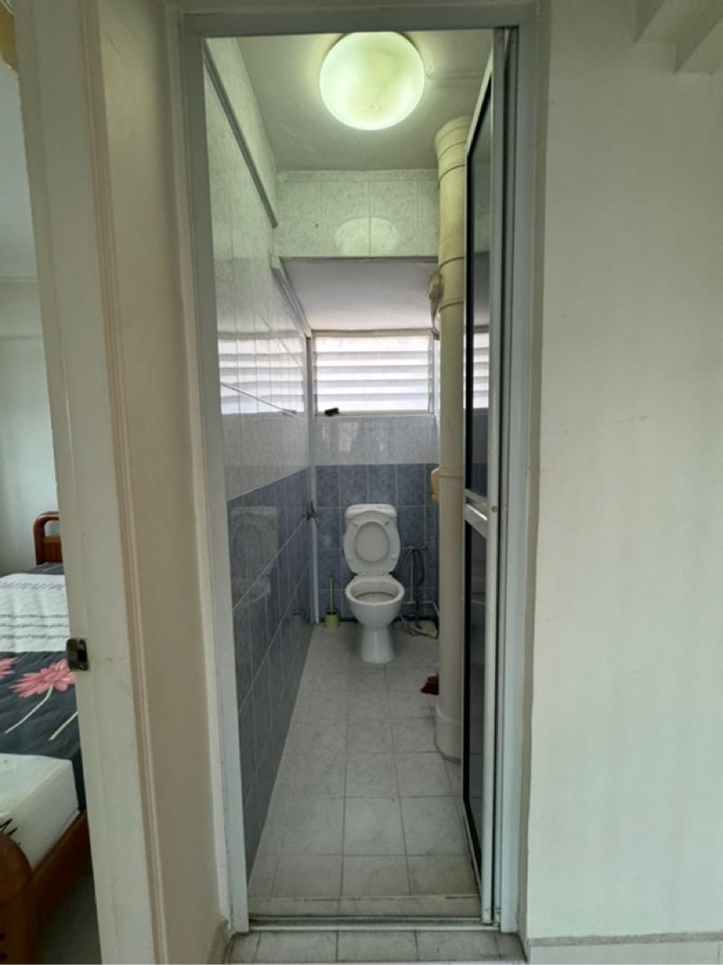193 Lorong 4 Toa Payoh HDB Apartment For Sale, $700,000, 4 Bed 2 Bath 904 sqft $774.00 psf