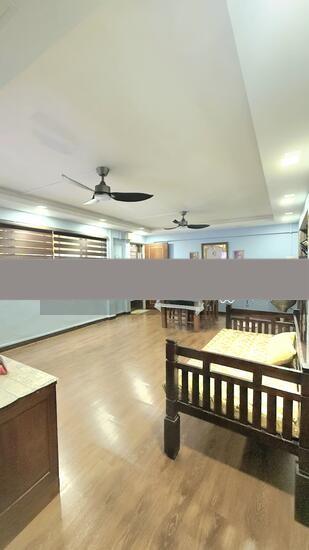 Prop-GPT: HDB Apartment: D18 Tampines 214 Tampines Street 23