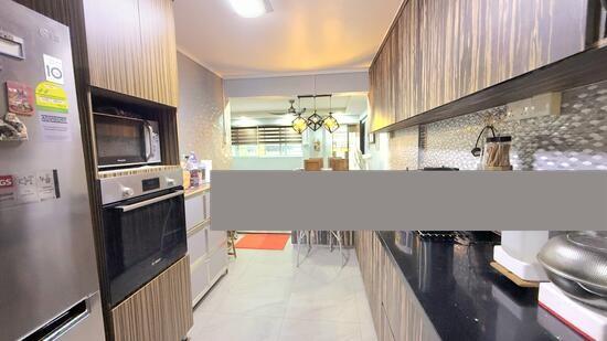 HDB Apartment for Sale: Tampines, D18, 520214