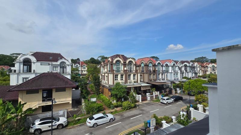 Burgundy Hill Semi-Detached House For Sale, $3,350,000, 4 Bed 5 Bath 4,000 sqft $1,259.00 psf