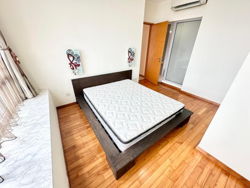 The Lakeshore Condominium For Sale, $1,350,000, 2 Bed 2 Bath 872 sqft $1,548.00 psf