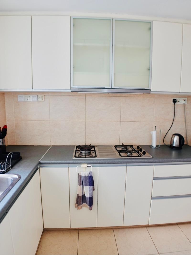 The Lakeshore Condominium For Sale, $1,350,000, 2 Bed 2 Bath 872 sqft $1,548.00 psf