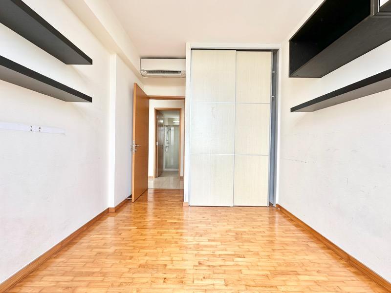 The Lakeshore Condominium For Sale, $1,350,000, 2 Bed 2 Bath 872 sqft $1,548.00 psf