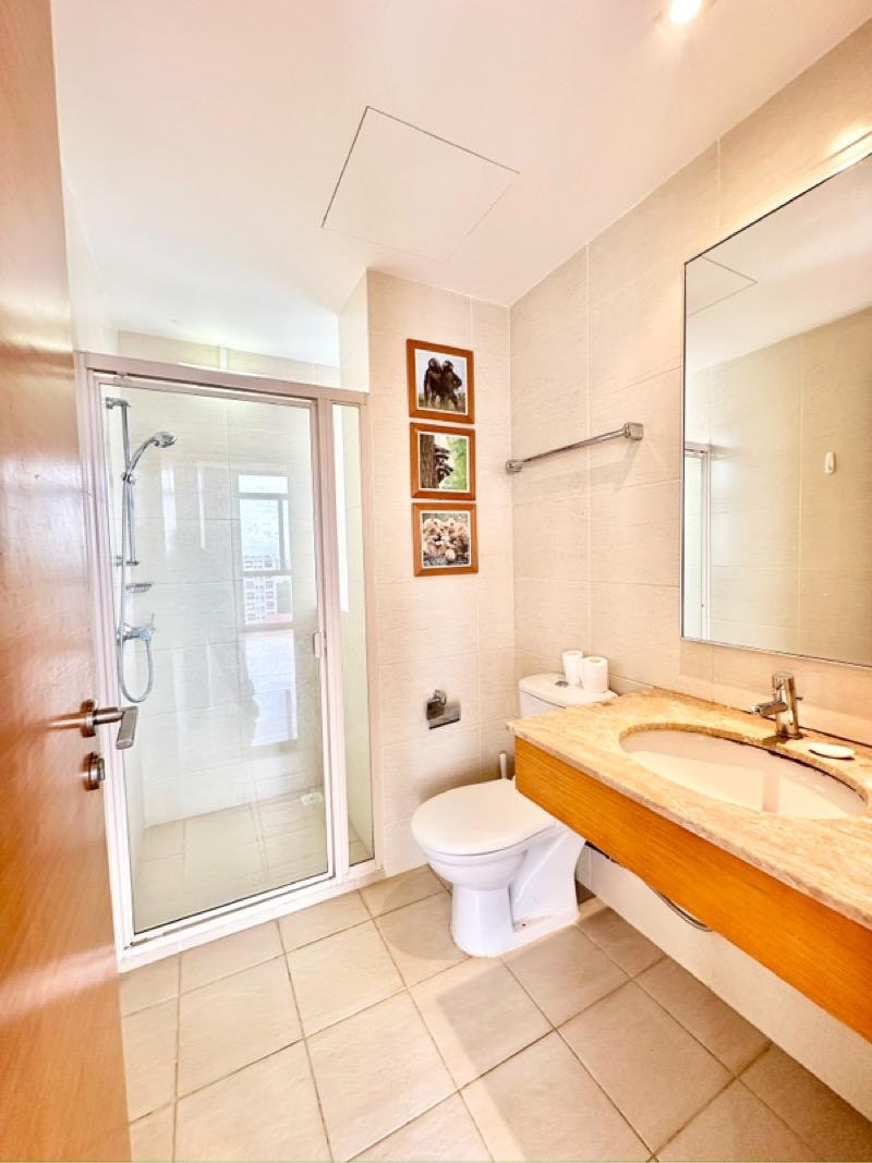 The Lakeshore Condominium For Sale, $1,350,000, 2 Bed 2 Bath 872 sqft $1,548.00 psf