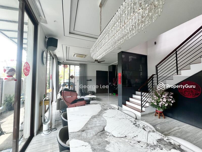 Semi-Detached for Sale: D19, 555171
