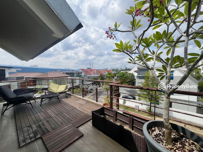 Semi-Detached for Sale: D19, 555171