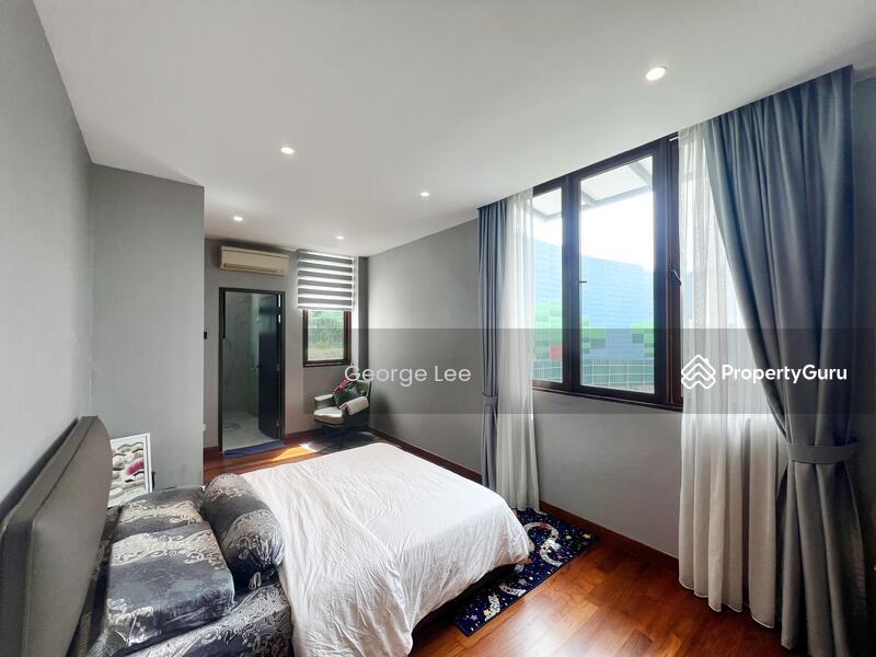 Semi-Detached for Sale: D19, 555171