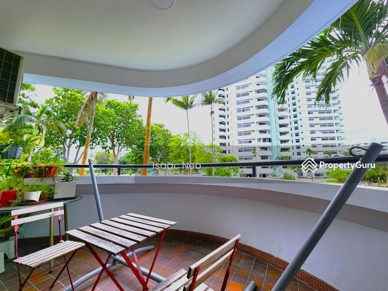 Prop-GPT: Condominium: D15 Marine Parade Mandarin Gardens