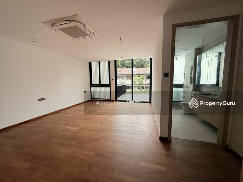 Prop-GPT: Terrace: D10 Holland D10 Ming Teck Park Brand New