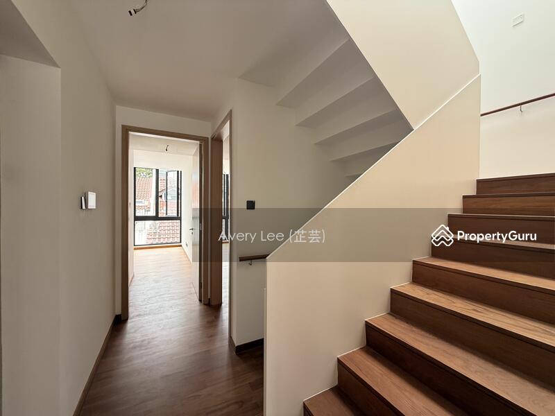 Terrace for Sale: Holland, D10, 278790