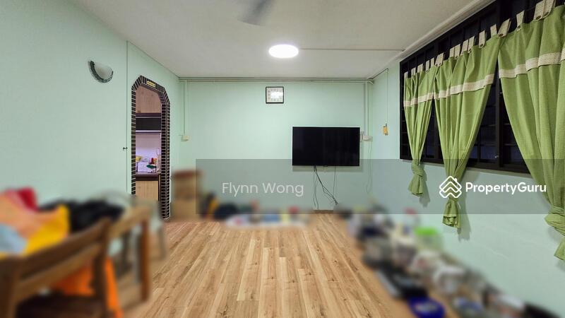 Prop-GPT: HDB Flat: D27 Yishun 245 Yishun Avenue 9