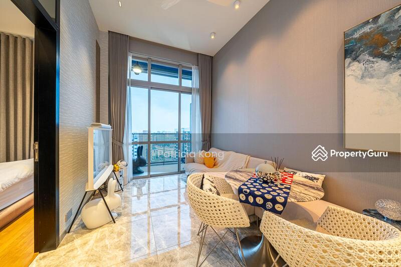 Prop-GPT: Condominium: D18  The Santorini